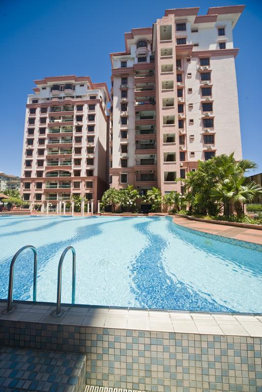 Nana Marina Court Lägenhet Kota Kinabalu Exteriör bild