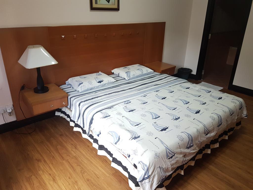 Nana Marina Court Lägenhet Kota Kinabalu Exteriör bild