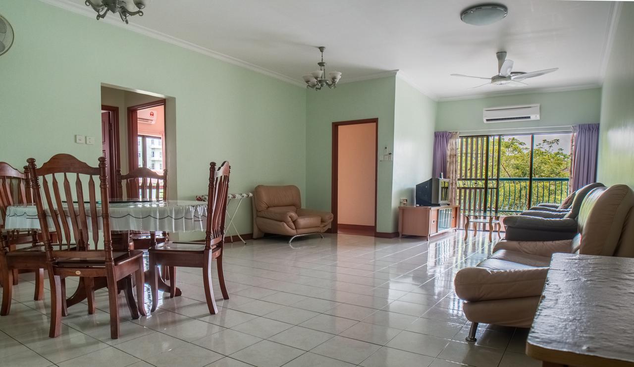 Nana Marina Court Lägenhet Kota Kinabalu Exteriör bild